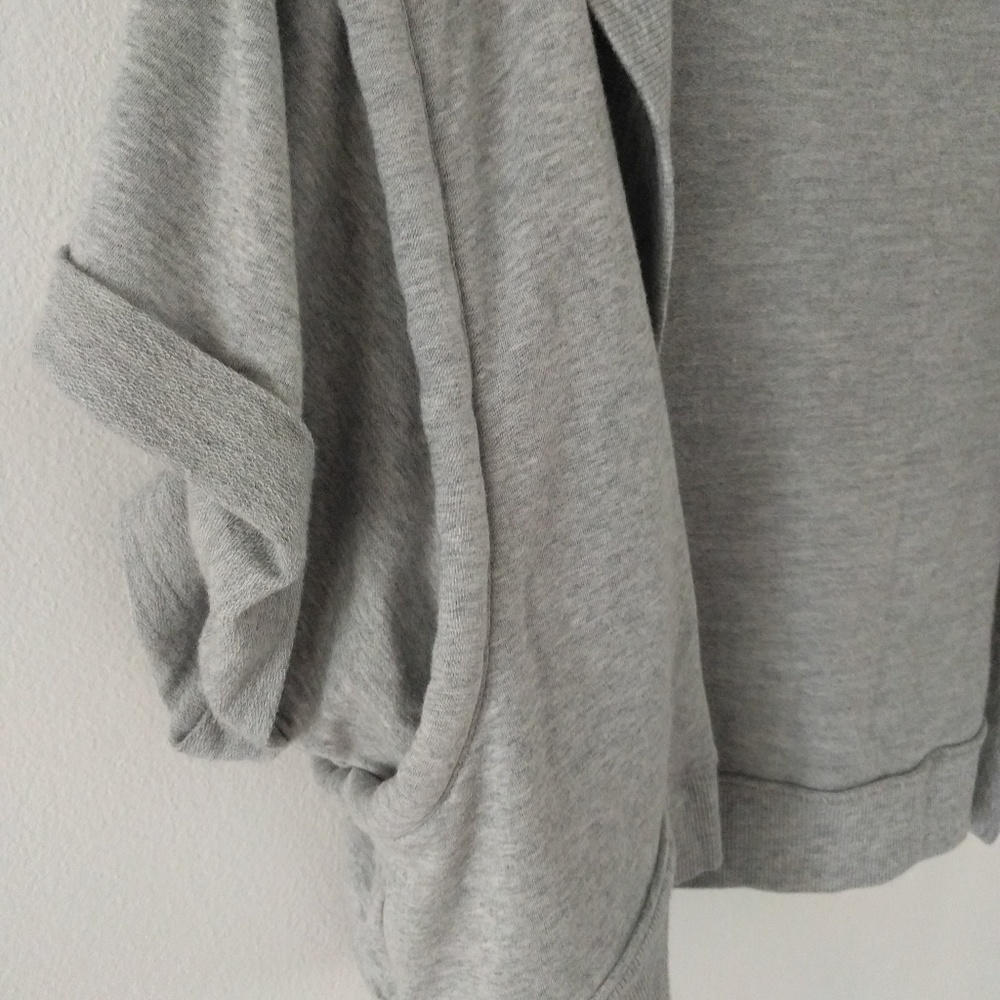 SOLD Aiko Cropped Hooded Cardigan - Picture 4 of 6